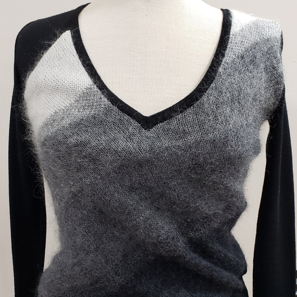 V neck silk sweater